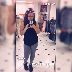 Meet your Posher, Mariana